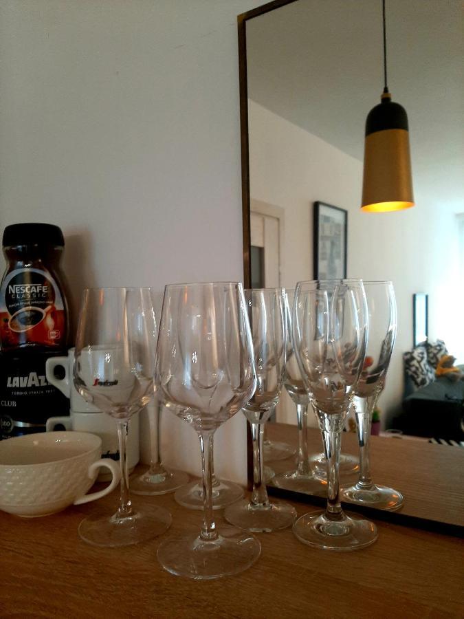 Hollywood Apartament Kosciuszki Lodz  Luaran gambar
